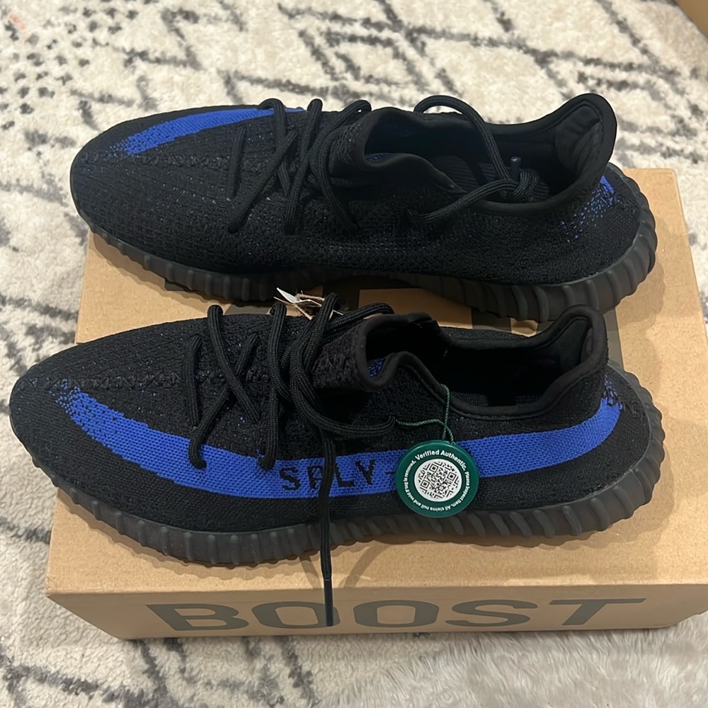 Yeezy boost 350 v2 men’s size 13